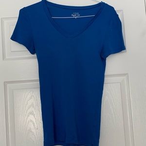 Perfect fit Jcrew tee!